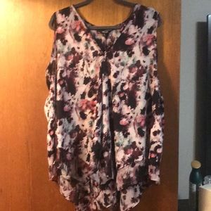 Vera wang sleeveless blouse